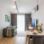 Golden - Luxury Building, Rooftop Terrace, Sienna 아파트 바르샤바