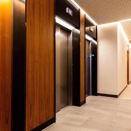 Golden - Luxury Building, Rooftop Terrace, Sienna Lägenhet Warszawa