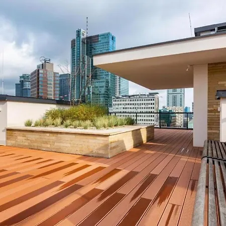 Golden - Luxury Building, Rooftop Terrace, Sienna *