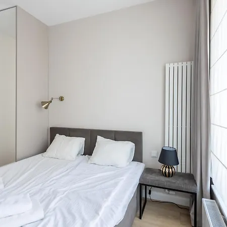 Golden - Luxury Building, Rooftop Terrace, Sienna Apartamento Varsóvia