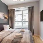 Golden - Luxury Building, Rooftop Terrace, Sienna * ורשה