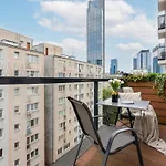 דירה Golden - Luxury Building, Rooftop Terrace, Sienna ורשה