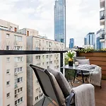 Golden - Luxury Building, Rooftop Terrace, Sienna דירה *