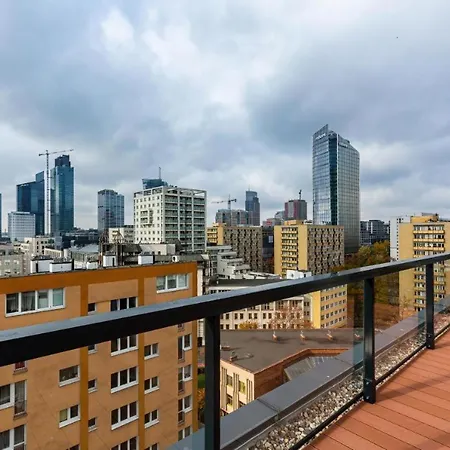 Golden - Luxury Building, Rooftop Terrace, Sienna