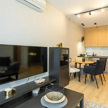 Golden - Luxury Building, Rooftop Terrace, Sienna Appartement Varsovie