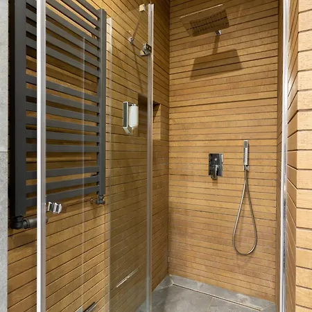 Golden - Luxury Building, Rooftop Terrace, Sienna Appartement