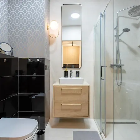 Golden - Luxury Building, Rooftop Terrace, Sienna Varsovie